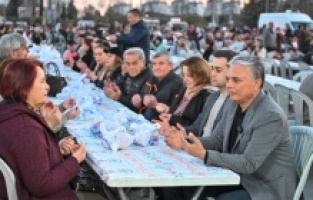 Muratpaşa’da Ramazan bereketi