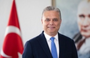 Ümit Uysal, CHP Genel Başkanlığına Aday Oldu