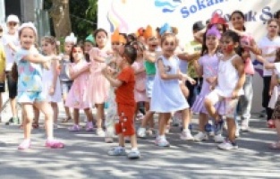 Çocuk Şenliği'nin yeni adresi Esatpaşa