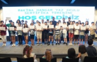 Kartal Bilim Mühendislik ve Teknoloji Merkezi’nde Sertifika Töreni Düzenlendi