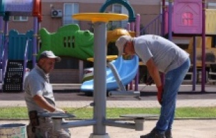 Kepez’de parklar yenileniyor