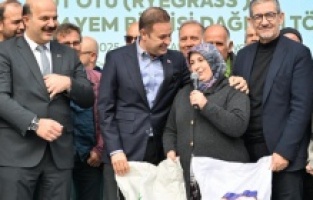 Balıkesir Büyükşehir'in çiftçiye desteği sürüyor