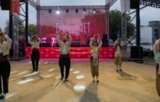 Cumhuriyet coşkusu Kiraz’da