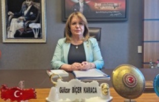 “Gençlerin tabağında kıl, böcek, vida, eldiven! Ey sorumlular neredesiniz?"