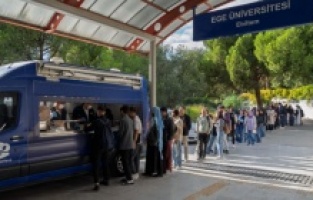 İzmir’de anne eli lezzetinde ücretsiz yemek