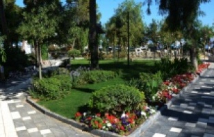 Kuşadası parkları ile her mevsim bir başka güzel