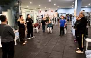 Muratpaşa’dan Parkinson hastalarına destek