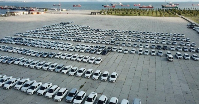 Gazeteci Murat Ağırel, İBBden Ak Partili isimlere tahsis edilen araçları açıkladı