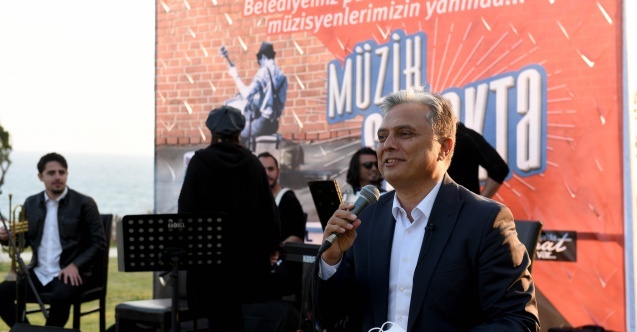 Kentin müzisyenleriyle büyük dayanışma