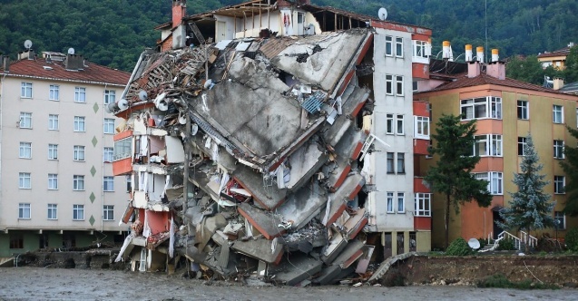 Kastamonu'da sel: "Hayatını kaybedenler 4'e çıktı"