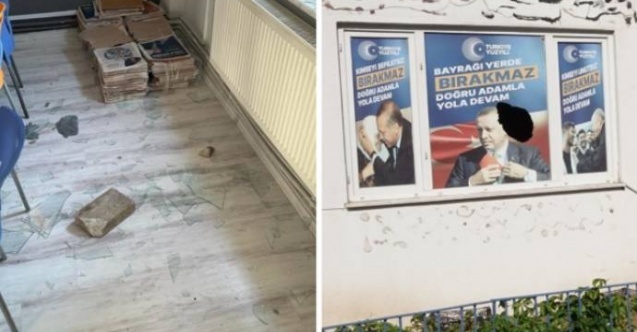 Çanakkale’de AKP seçim ofisine taşlı saldırı