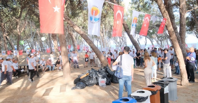 Adana Büyükşehirden Karataşta çevre temizliği