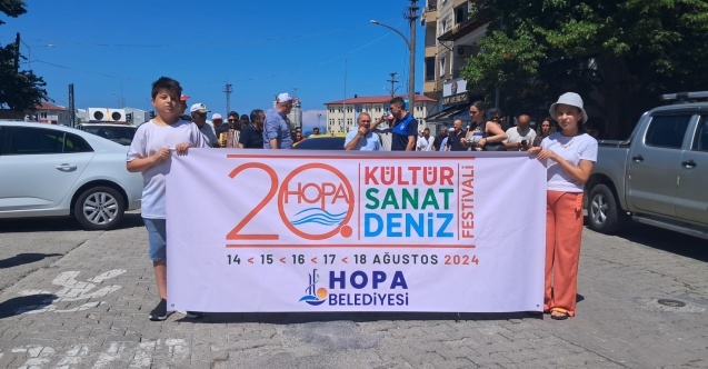 Hopa Kültür Sanat ve Deniz Festivali başladı