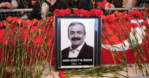 Sırrı Süreyya Önder son yolculuğuna uğurlandı