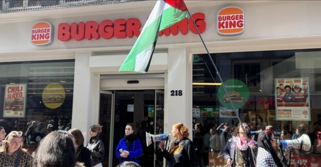 AKP'li yöneticinin oğlu Burger King işletecek! Zafer Çağlayan'dan devraldı