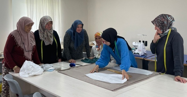 İZMEK yeni kurs merkezlerini açtı