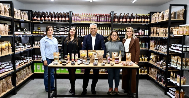 Muratpaşa'da Yerli Malı Haftası’nda kadın emeğine destek