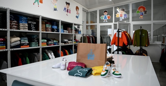 Ada Kıyafet Evi 272 çocuğun yüzünü güldürdü