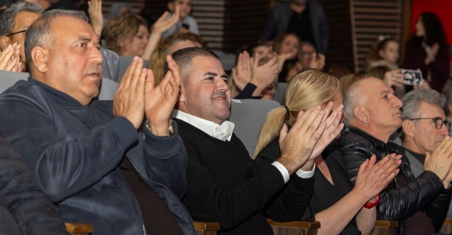 Mezitli Belediyesi Kültür Merkezi her akşam sanatla dolup taşıyor