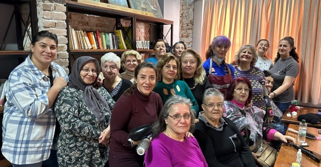 Yaşlı Evleri’nde kişisel bakım uygulaması